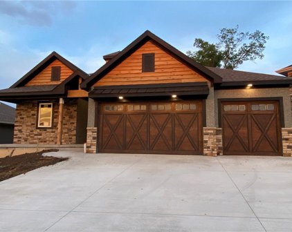8808 W Freedom Street, Lenexa