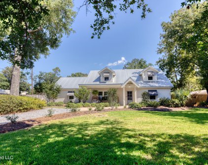 1589 E Second Street, Pass Christian