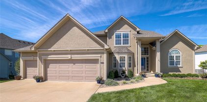 2604 SW Winterview Circle, Lee's Summit