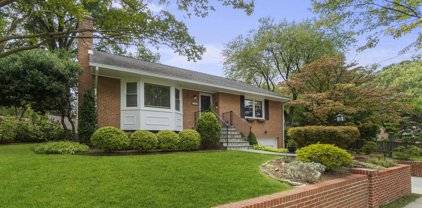 1008 Lanark Way, Silver Spring
