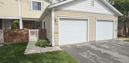 608 Bayview Point, Schaumburg