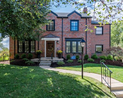 7464 Wellington  Way, St Louis