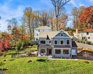 8 Langton Ln, Newtown Square image
