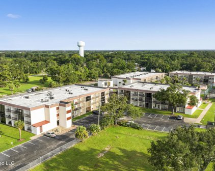 2046 Beach Boulevard 320, Biloxi