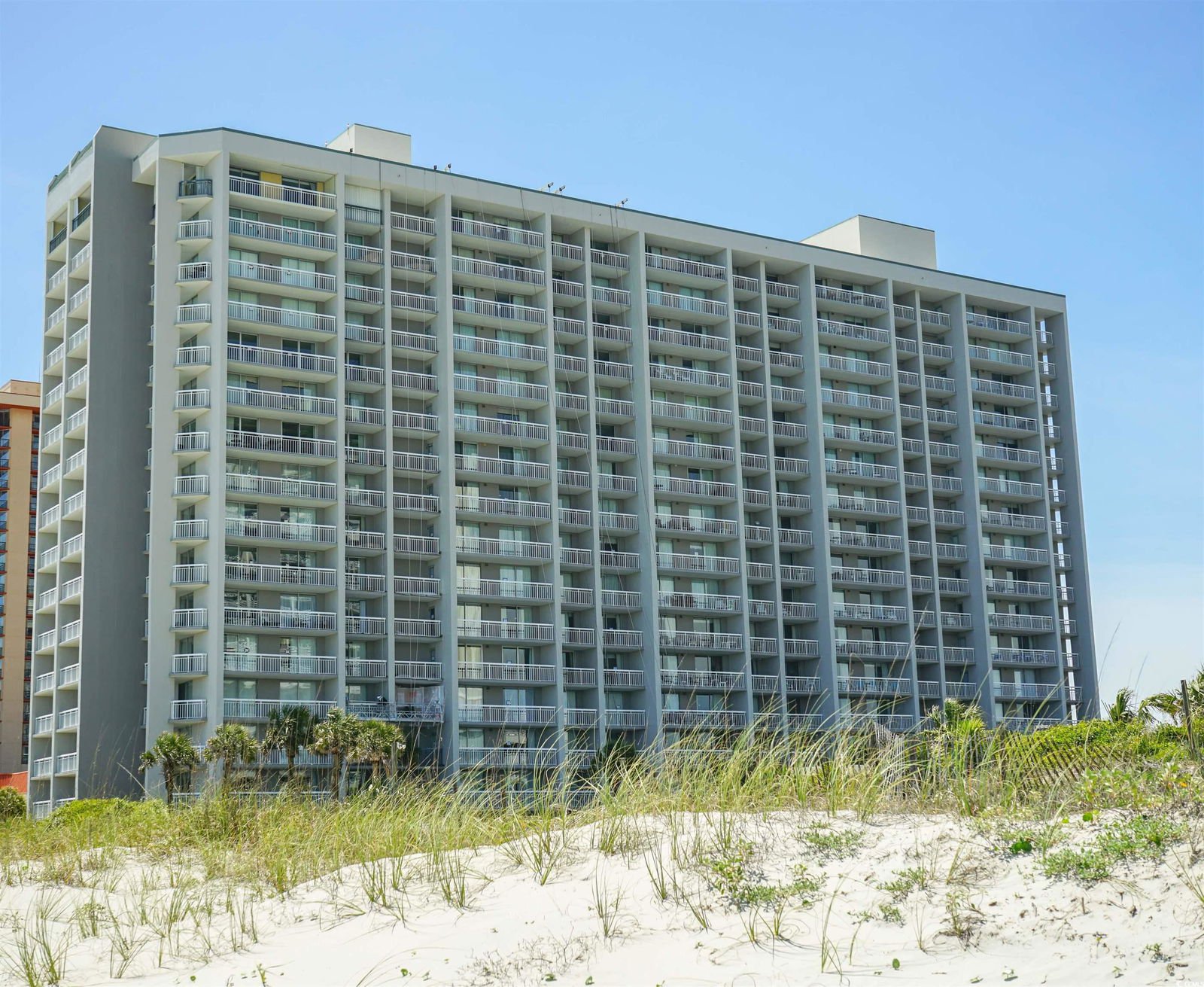 MLS 2404993 Kingston Plantation South Hampton 9820 Queensway Blvd