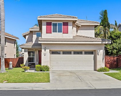 2364 Moonlight Gln, Escondido