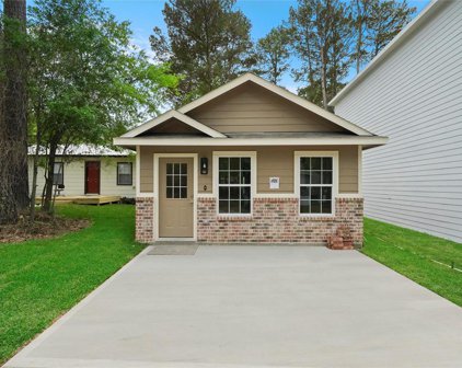 10130 Barberry, Willis