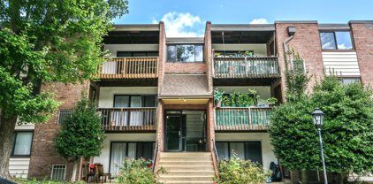10724 W Dr 204 Unit #204, Fairfax