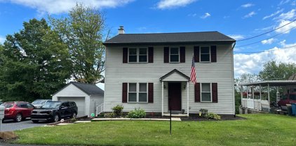 250 W Ridge Rd, Elizabethtown