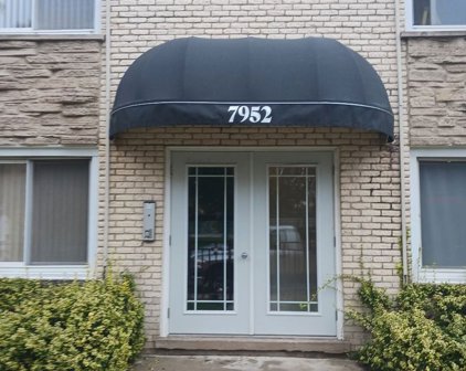 7952 Madison Street Unit #2W, River Forest