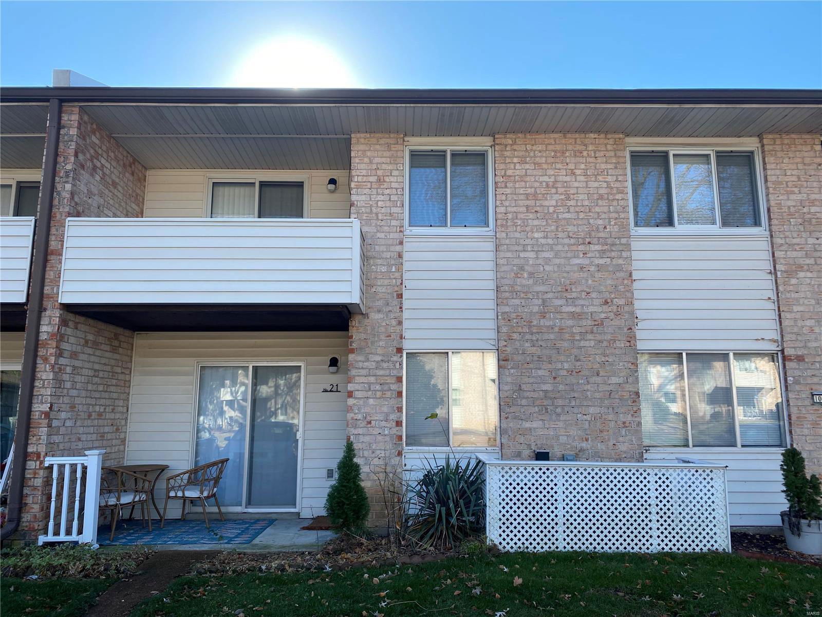 Sakura Gardens Condo 10090 Sakura Drive Unit 21, St Louis, 63128