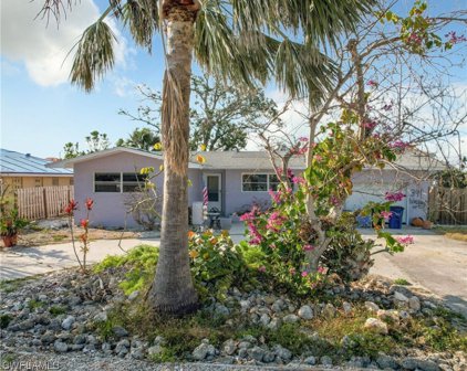 391 Washington Court, Fort Myers Beach