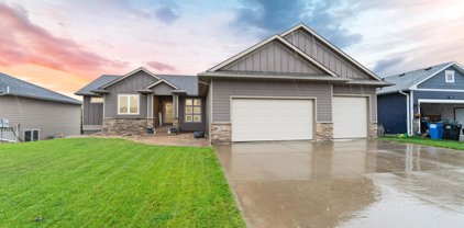 2625 N Ivy Rd, Tea