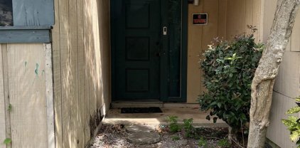 393 Hickory Hill Drive, Columbia