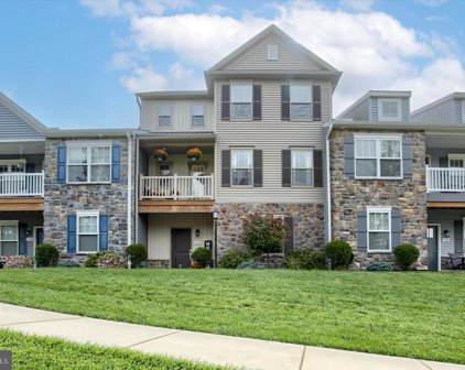 1162 Lonberry Dr, Harrisburg