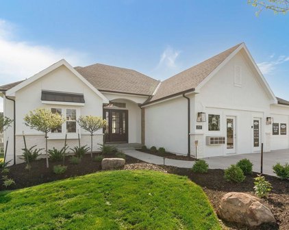 2453 W 175th Place, Overland Park