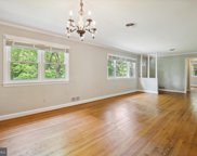 802 Ridge Pl, Falls Church image