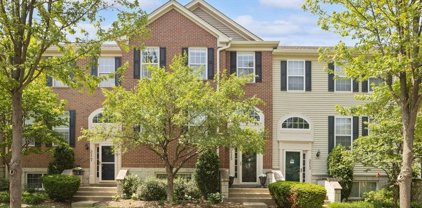 215 Willow Boulevard Unit #215, Willow Springs