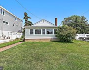 21 W Maryland Ave, Long Beach Township image