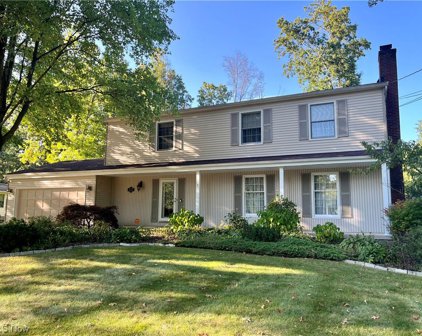 223 Kenwick Drive, Northfield