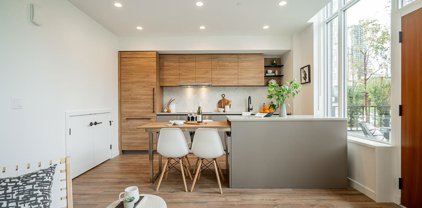 10448 University Drive Unit TH5, Surrey