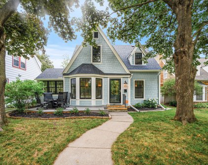 3556 Edmund Boulevard, Minneapolis