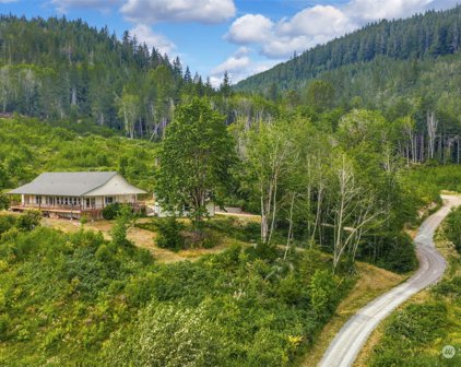 46227 Giles Road, Darrington