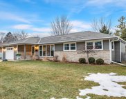 714 Green Tree Rd, West Bend image