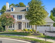 8516 Wedderburn Station   Drive, Vienna image