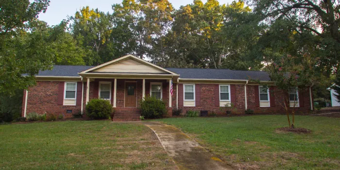 Home in Knollwood Heights