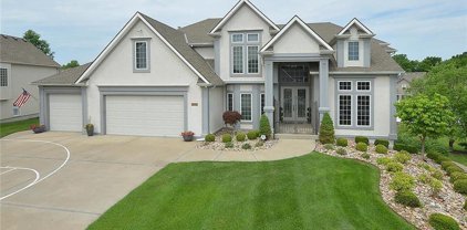 6310 N Kensington Court, Kansas City