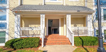 20588 Cornstalk Ter Unit #101, Ashburn