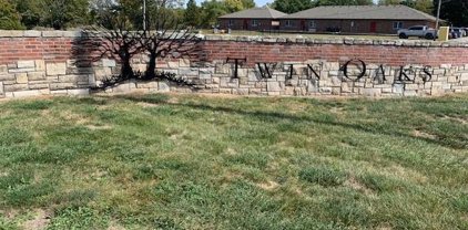 000 Twin Oaks Parkway, Peculiar