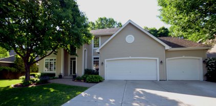 15253 Elm Road, Maple Grove