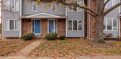 1702 Forest Hills  Drive Unit #G, St Charles