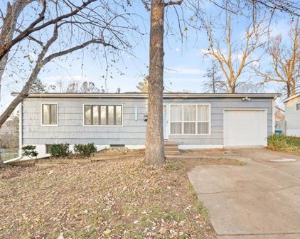 5400 W 77th Terrace, Prairie Village