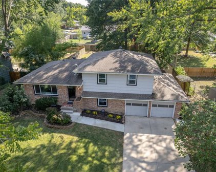 1001 E Willow Drive, Olathe