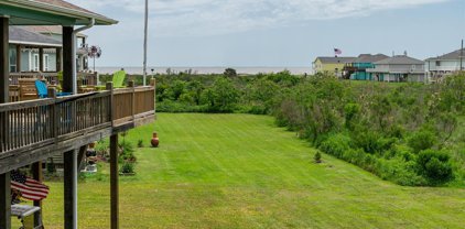 963 Sand Dune Drive, Crystal Beach