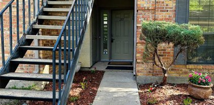 2835 Keller Springs  Road Unit 205, Carrollton