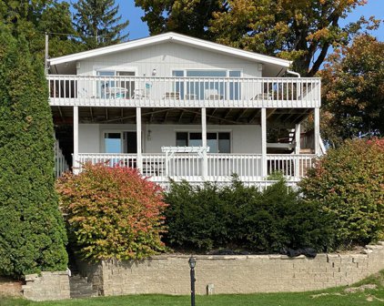 6009 Ridgewood Road, Mound