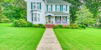 604 Jackson Ave, Russellville