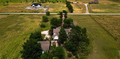 1101 County Road 2160, Barry