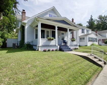 131 Dwight Rd, East Longmeadow