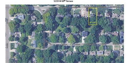 5219 W 69th Terrace, Prairie Village
