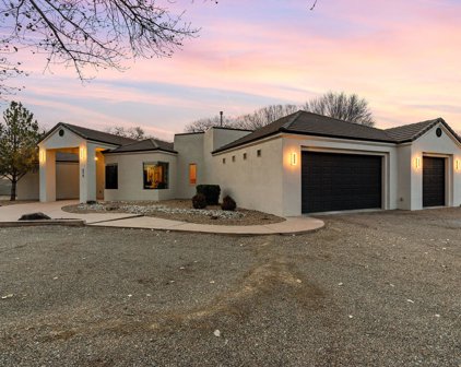 275 Bazan  Loop, Corrales
