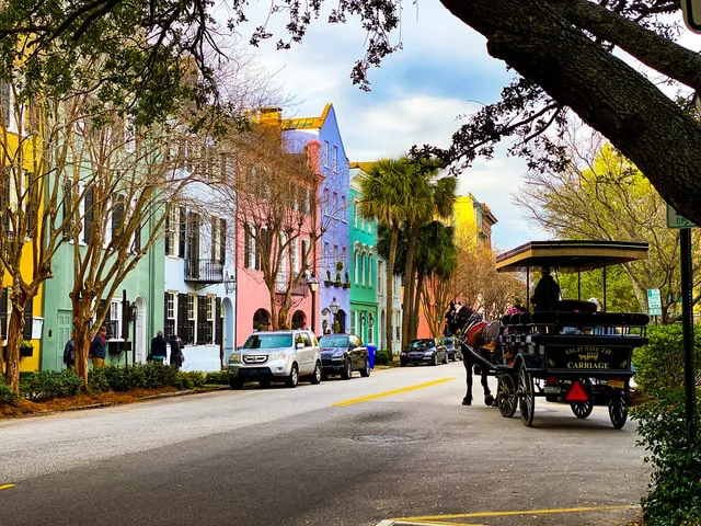 A colorful street in Downtown Charleston which is one of the best family-friendly neighborhoods there