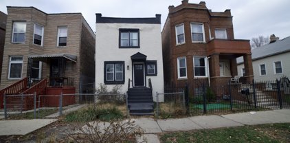 4852 W Congress Parkway, Chicago