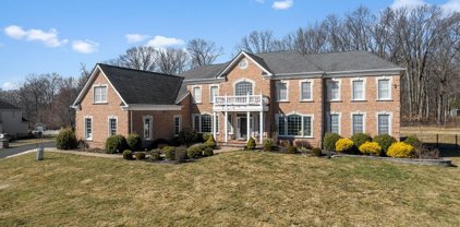 39 Balmoral Dr, Alexandria Twp.