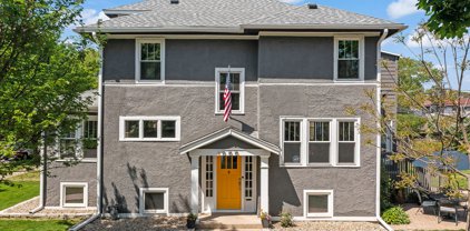 1000 N Taylor Avenue, Oak Park