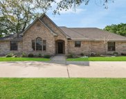 501 Heritage Oaks Drive, Angleton image